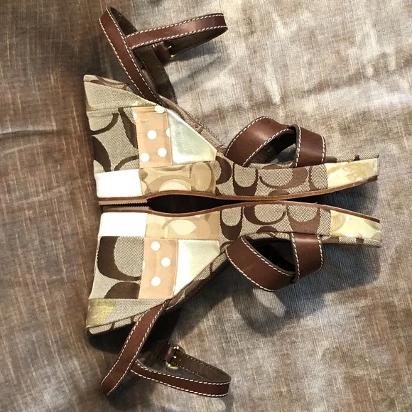 Very Rare!!! Coach Alina Patchwork & Brown Leather Wedge Sandals - Picture 3 of 12